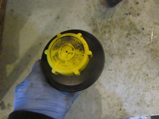 2006 Land Rover LR3 Power Steering Fluid Reservoir