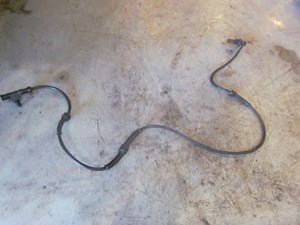 2006 Land Rover LR3 Front RH Passenger ABS Sensor