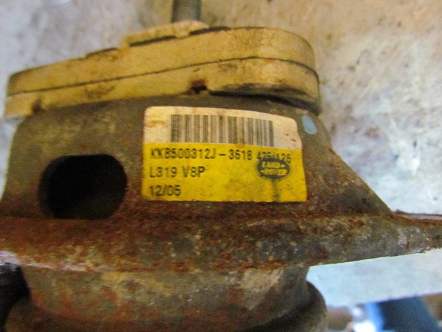 2006 Land Rover LR3 LH Driver Engine Bracket KKB500312J