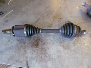 2006 Land Rover LR3 Front LH Driver Axle