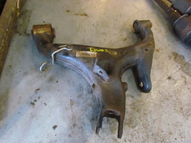 2006 Land Rover LR3 Rear LH Driver Upper Control Arm