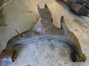 2006 Land Rover LR3 Rear LH Driver Upper Control Arm