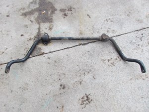 2006 Land Rover LR3 Rear Sway Bar w/Mounts RBL500060