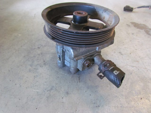2006 Land Rover LR3 Power Steering Pump QVB500390