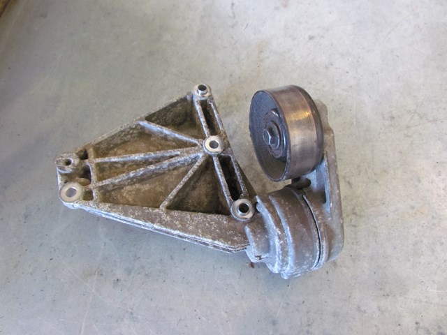 2006 Land Rover LR3 Serpentine Belt Tensioner w/Mount