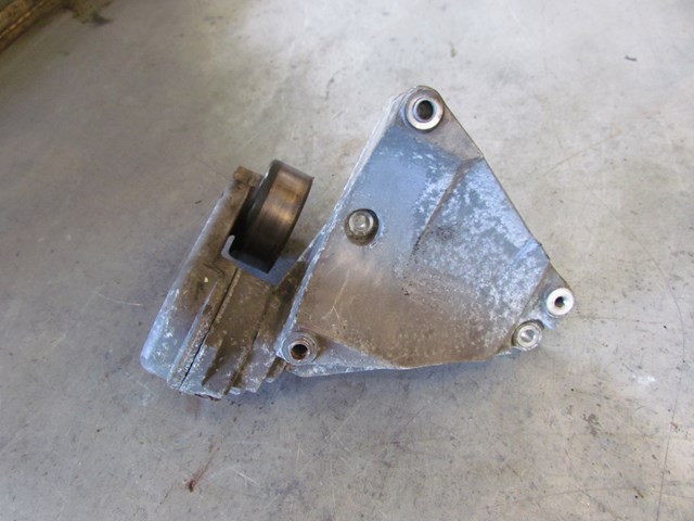 2006 Land Rover LR3 Serpentine Belt Tensioner w/Mount