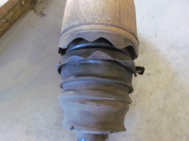 2006 Land Rover LR3 Rear LH Driver Air Strut-Boot Torn-RPD000308