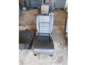 2006 Land Rover LR3 Center Rear Seat w/Seat Belt