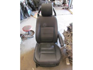 2006 Land Rover LR3 Front RH Passenger Seat-See Details