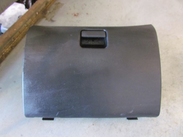 2004 Mitsubishi Evolution VIII Glove Box MR532676