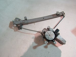 2004 Mitsubishi Evolution VIII Rear RH Pass Window Motor