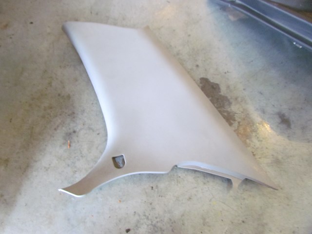 2004 Mitsubishi Evolution VIII RH C Pillar Trim MR444214