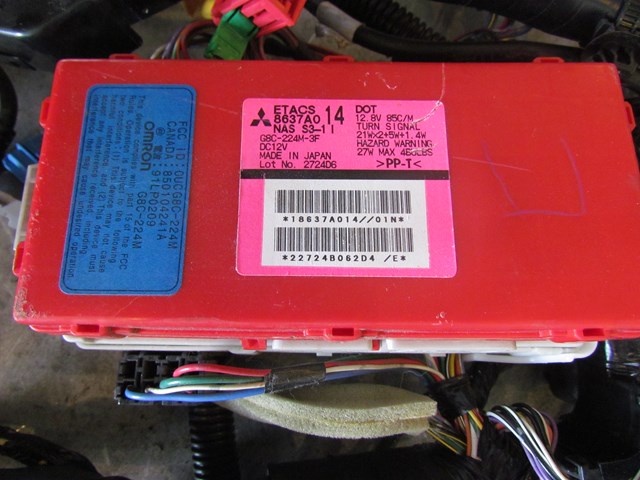 2004 Mitsubishi Evolution VIII Dash Wire Harness MR572112