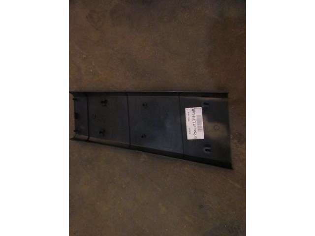 2005 Land Rover LR3 LH Driver B Pillar Trim EMG500290
