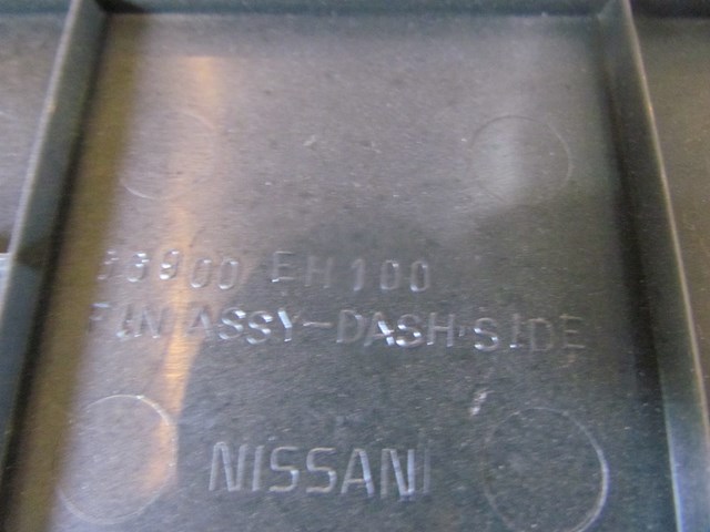 2006 Infiniti M35 RH Passenger Inner Kick Panel 66900 EH100