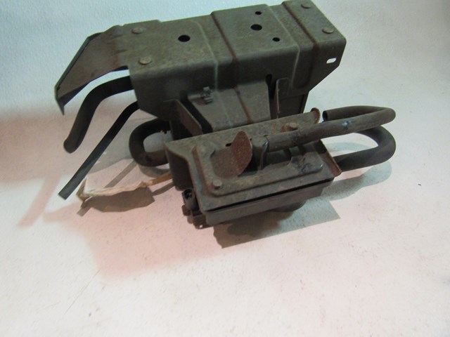 2004 Mitsubishi Evolution VIII Fuel Vapor Canister