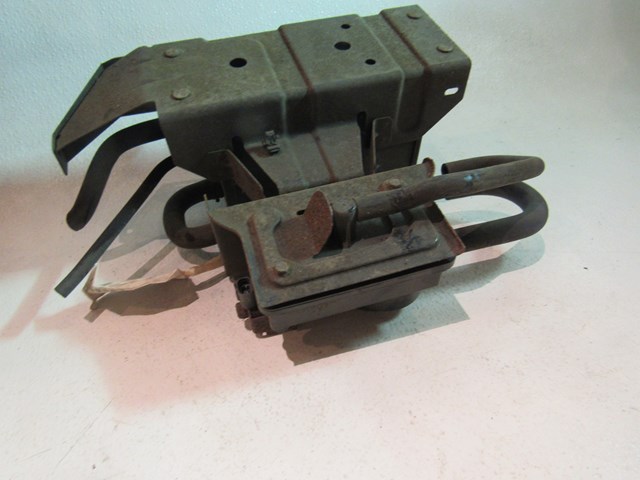 2004 Mitsubishi Evolution VIII Fuel Vapor Canister