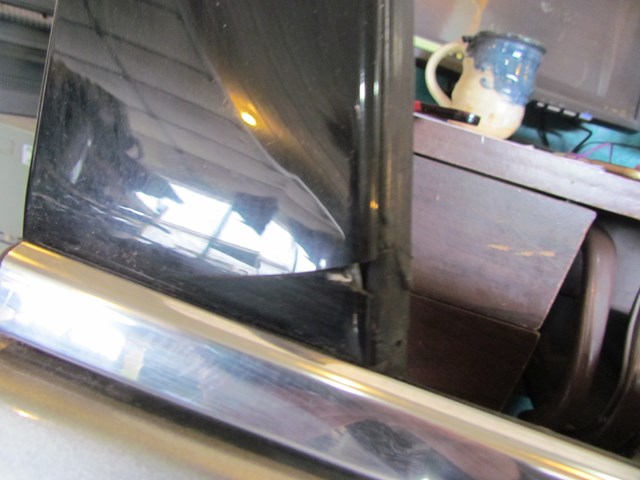 2006 Infiniti M35 M35x Front RH Passenger Door Shell