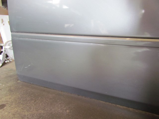 2006 Infiniti M35 M35x Front RH Passenger Door Shell