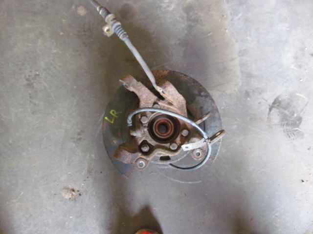 2004 Mitsubishi Evolution VIII Rear LH Driver Spindle