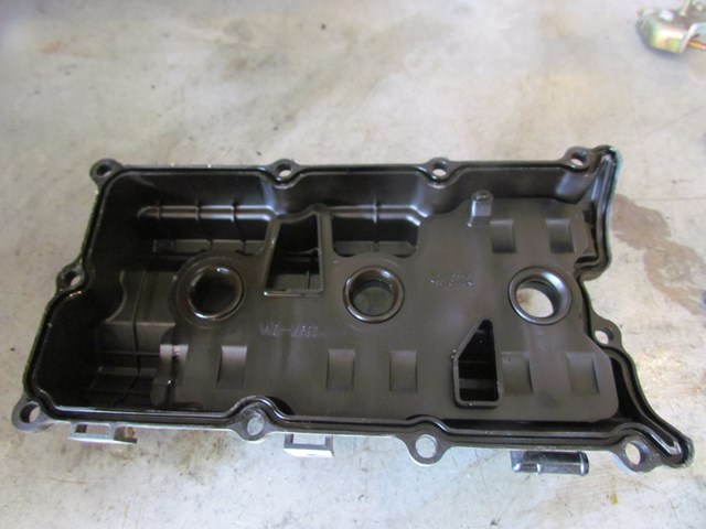 2006 Infiniti M35x RH Passenger Valve Cover