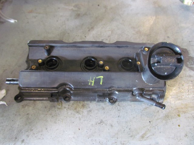 2006 Infiniti M35x LH Driver Valve Cover