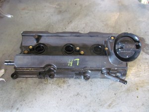2006 Infiniti M35x LH Driver Valve Cover
