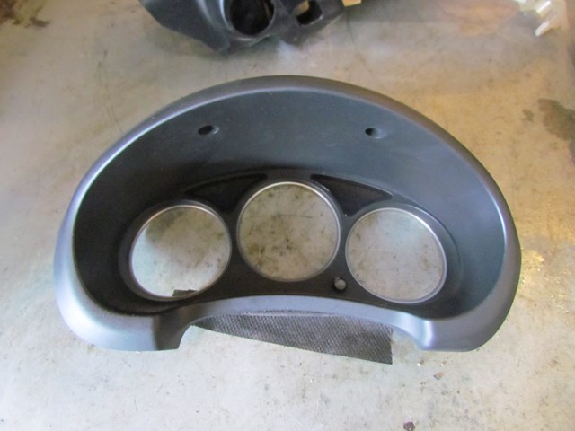 2006 Subaru Forester XT Speedometer Gauge Cluster Bezel Trim