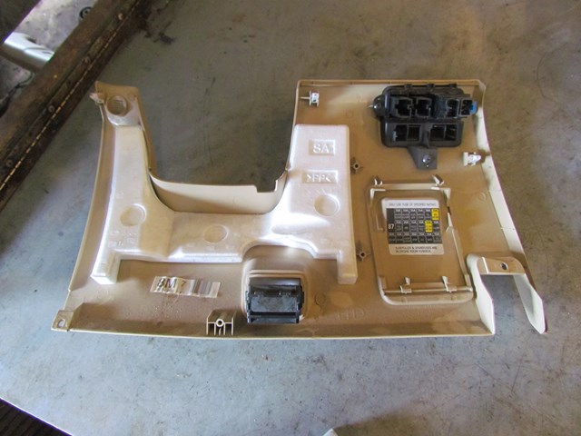 2006 Subaru Forester XT LH Driver Lower Dash Trim Knee