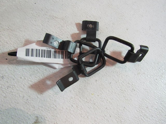 2006 Subaru Forester XT Cargo Tie Down Hooks (4)