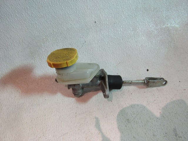 2004-2006 Subaru Forester XT Clutch Master Cylinder OEM