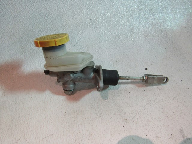 2004-2006 Subaru Forester XT Clutch Master Cylinder OEM