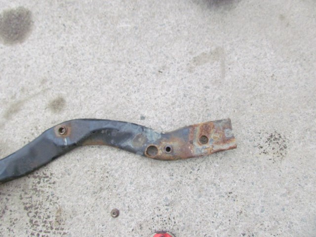 2006 Subaru Forester XT RH & LH Front Subframe Braces