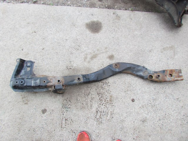 2006 Subaru Forester XT RH & LH Front Subframe Braces