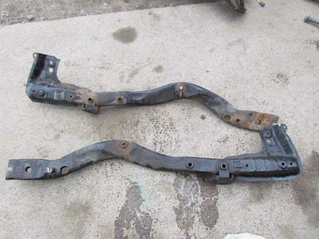 2006 Subaru Forester XT RH & LH Front Subframe Braces