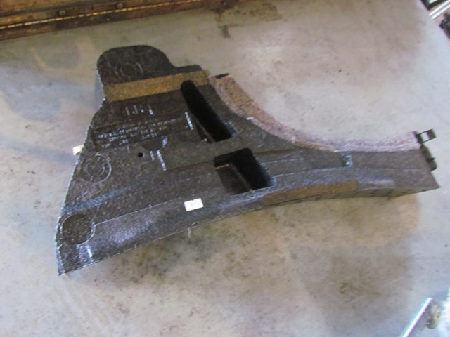 2006 Subaru Forester XT RH Pass Trunk Foam Spacer w/Carpet