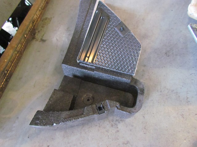 2006 Subaru Forester XT RH Pass Trunk Foam Spacer w/Carpet