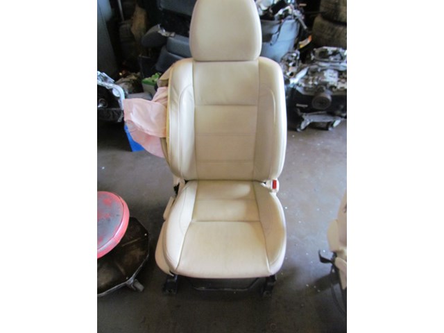 2006 Subaru Forester XT Front RH Seat-Heated Leather-Blown Bag