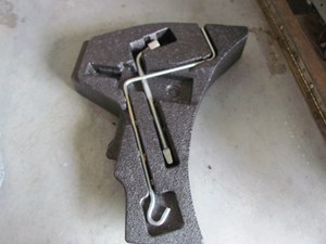 2013 Scion FR-S RH Passenger Trunk Spacer w/Tools 95086CA020