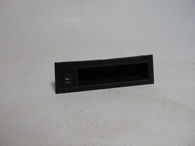 2013 Scion FR-S AUX & USB Jack w/Cubby Trim 86257CA000