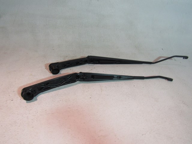 2013 Scion FR-S Windshield Wiper Arm Set RH & LH