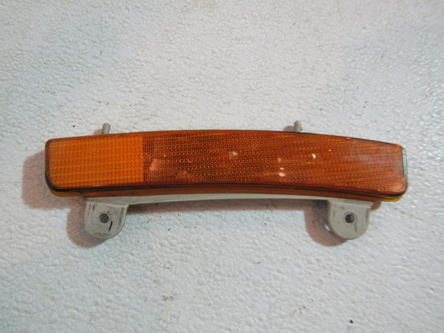 2003 Nissan 350Z LH Driver Front Side Marker Reflector 