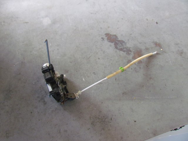 1997 Audi A8 Front RH Passenger Door Lock Actuator