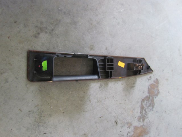 1997 Audi A8 Front RH Pass Door Switch w/Trim 4D1 959 522