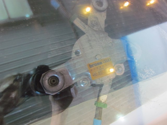 1997 Audi A8 Front RH Dual Pane Door Glass, Motor & Frame