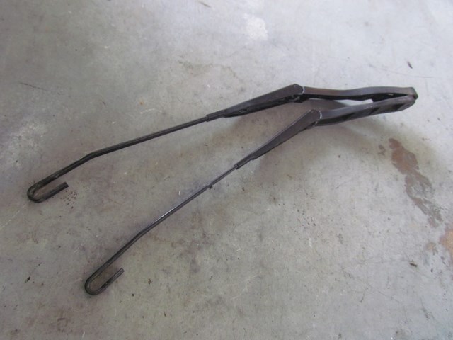 1997 Audi A8 Windshield Wiper Arms