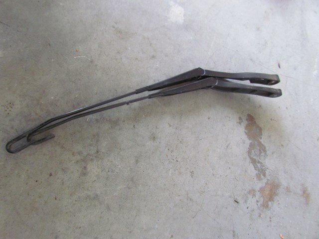 1997 Audi A8 Windshield Wiper Arms