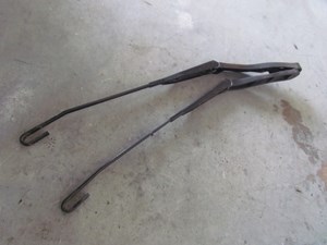 1997 Audi A8 Windshield Wiper Arms