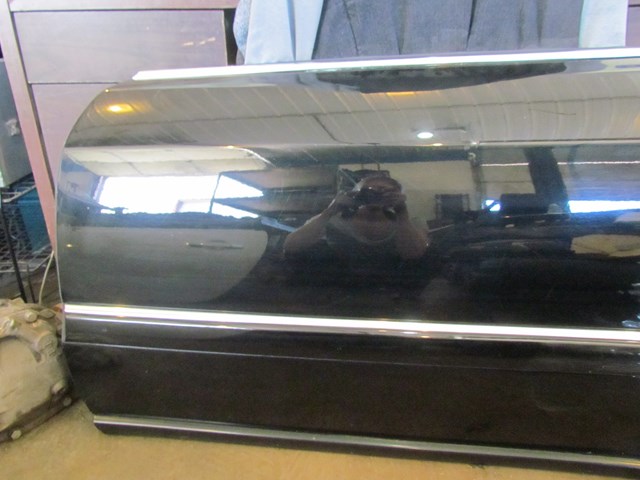 1997 Audi A8 Front LH Driver Door Shell-See Details