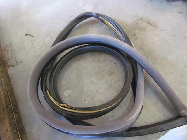 1997 Audi A8 Front RH Passenger Door Seal-Black & Grey